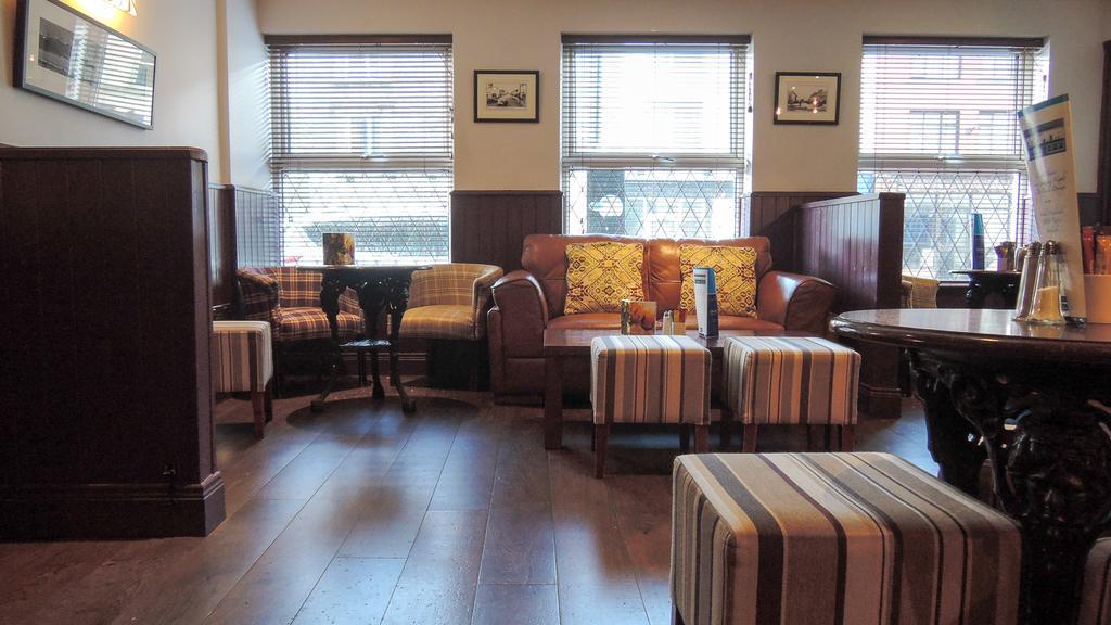 Dalton Inn Hotel كلاريموريس المظهر الخارجي الصورة