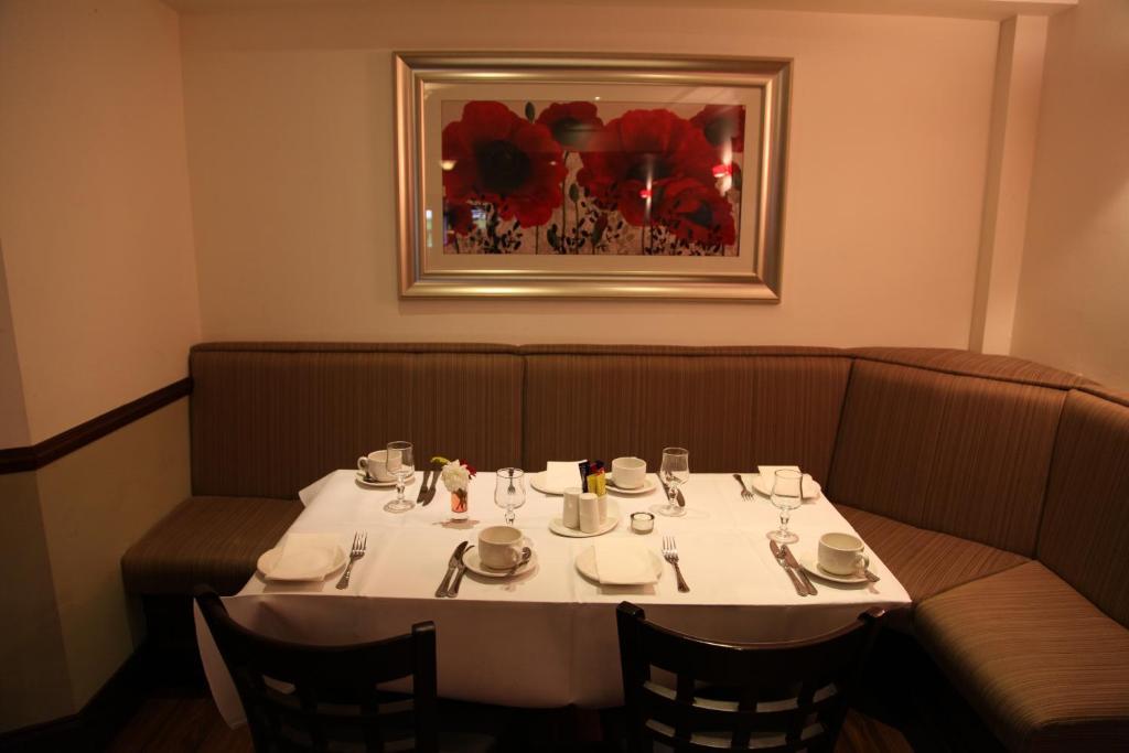 Dalton Inn Hotel كلاريموريس المظهر الخارجي الصورة